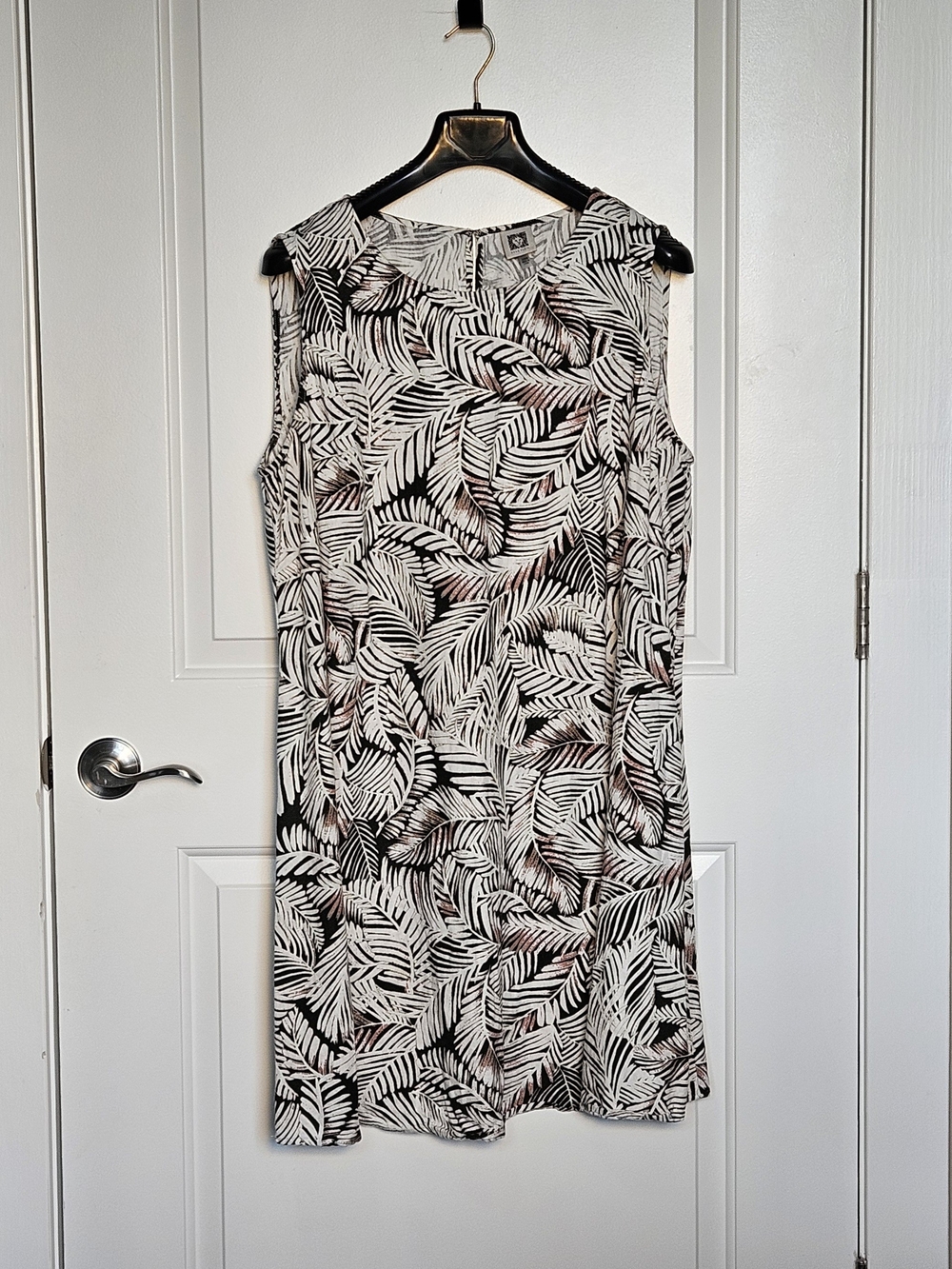 Anne Klein Women's Plus Size 20W Leaf-Print Sleeveless Midi Dress